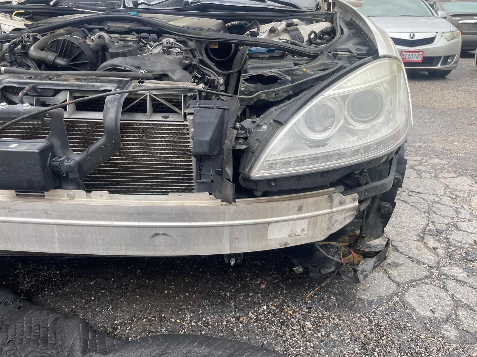 Mercedes front-end teardown